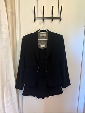 Tahari ASL Black Pinstripe Three-Piece Skirt Suit size 10 petite